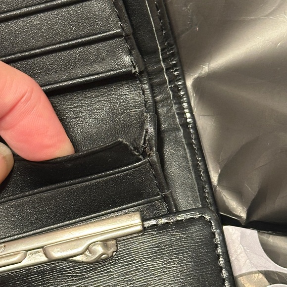 Cartier Leather TriFold Wallet w Silver Panther Clasp, Black, Unisex - Picture 5 of 9